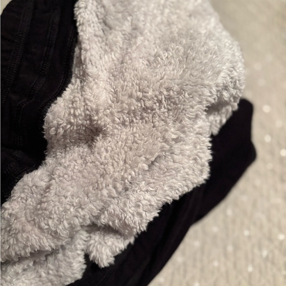 Free Country Black Sherpa lined Sweatpants - Picture 3 of 3